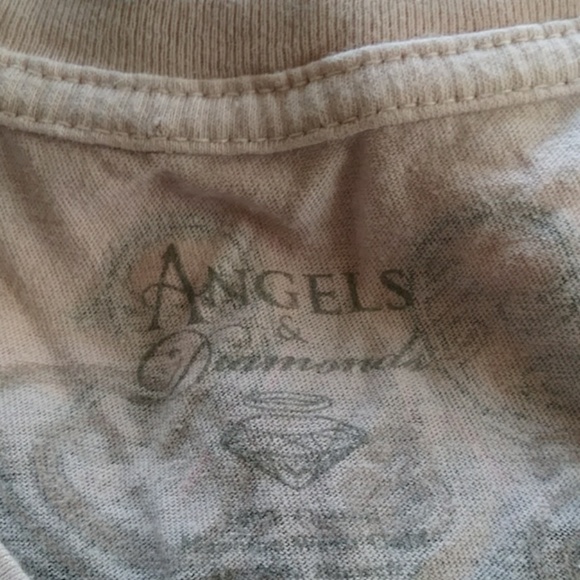 Womens graphic tee - Picture 2 of 3